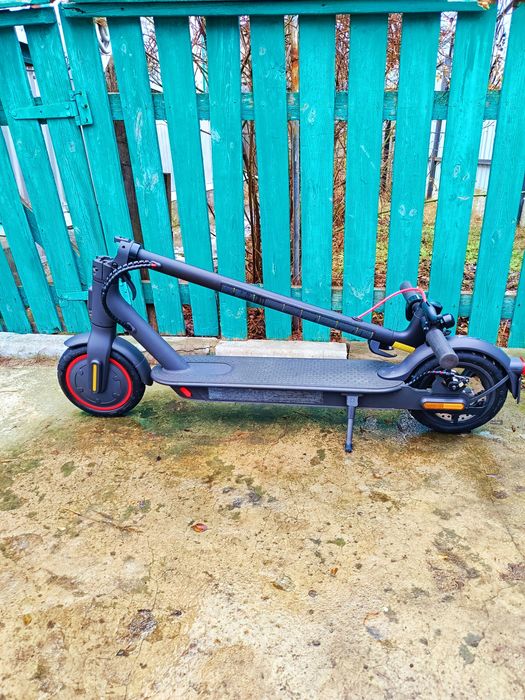 Електросамокат Xiomi Mi pro 2