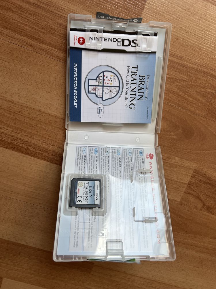 Ігрова приставка Nintendo ds lite