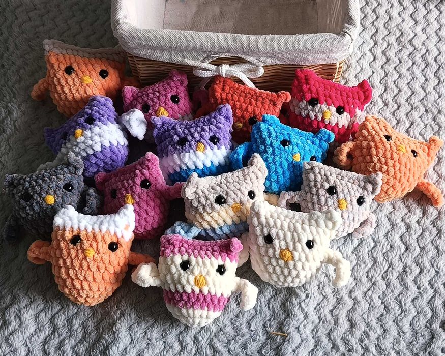 Sowa sówka brelok breloczek ręcznie wykonany na szydełku handmade