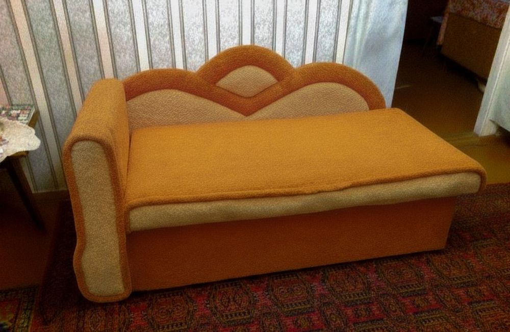 Диван малютка у гарному стані