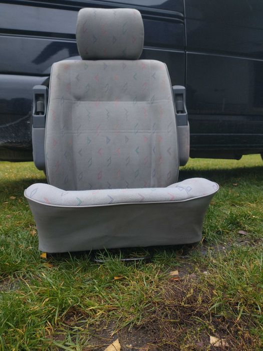 vw t4 transporter fotel kierowcy z podlokietnikami  lift ladny stan