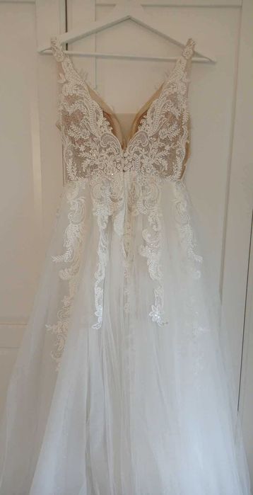 Przepiękna suknia ślubna