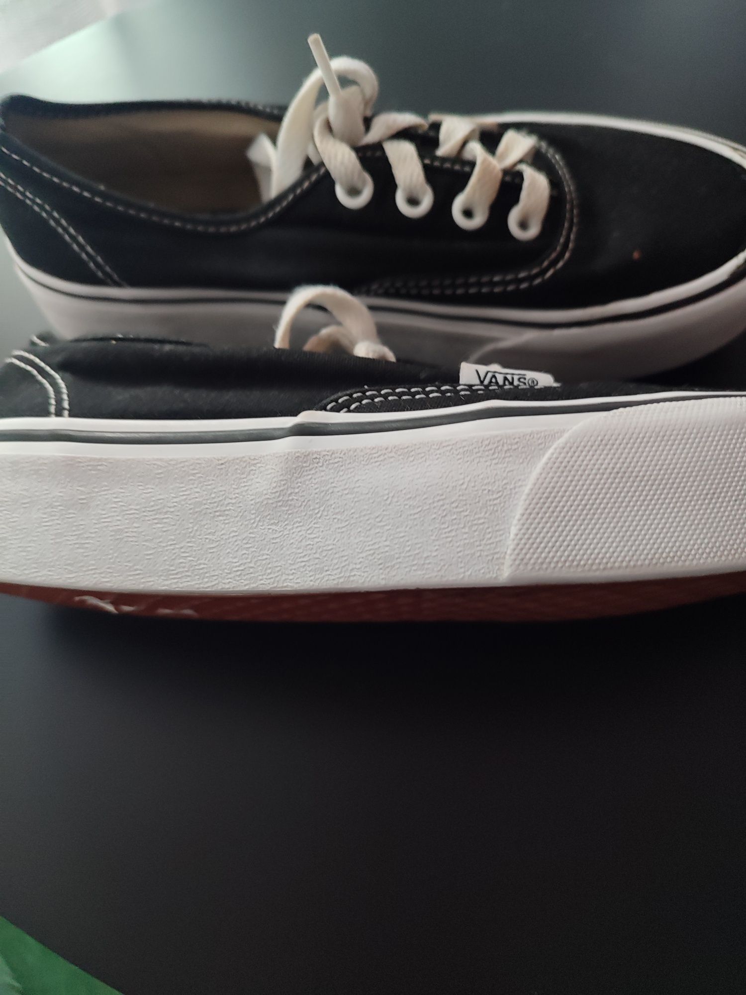 Buty damskie Vans rozmiar 36.5 stan bardzo dobry