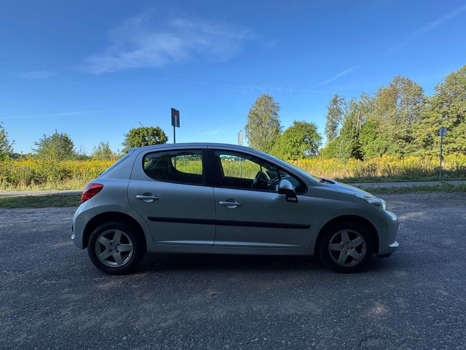 Sprzedam Peugeot 207