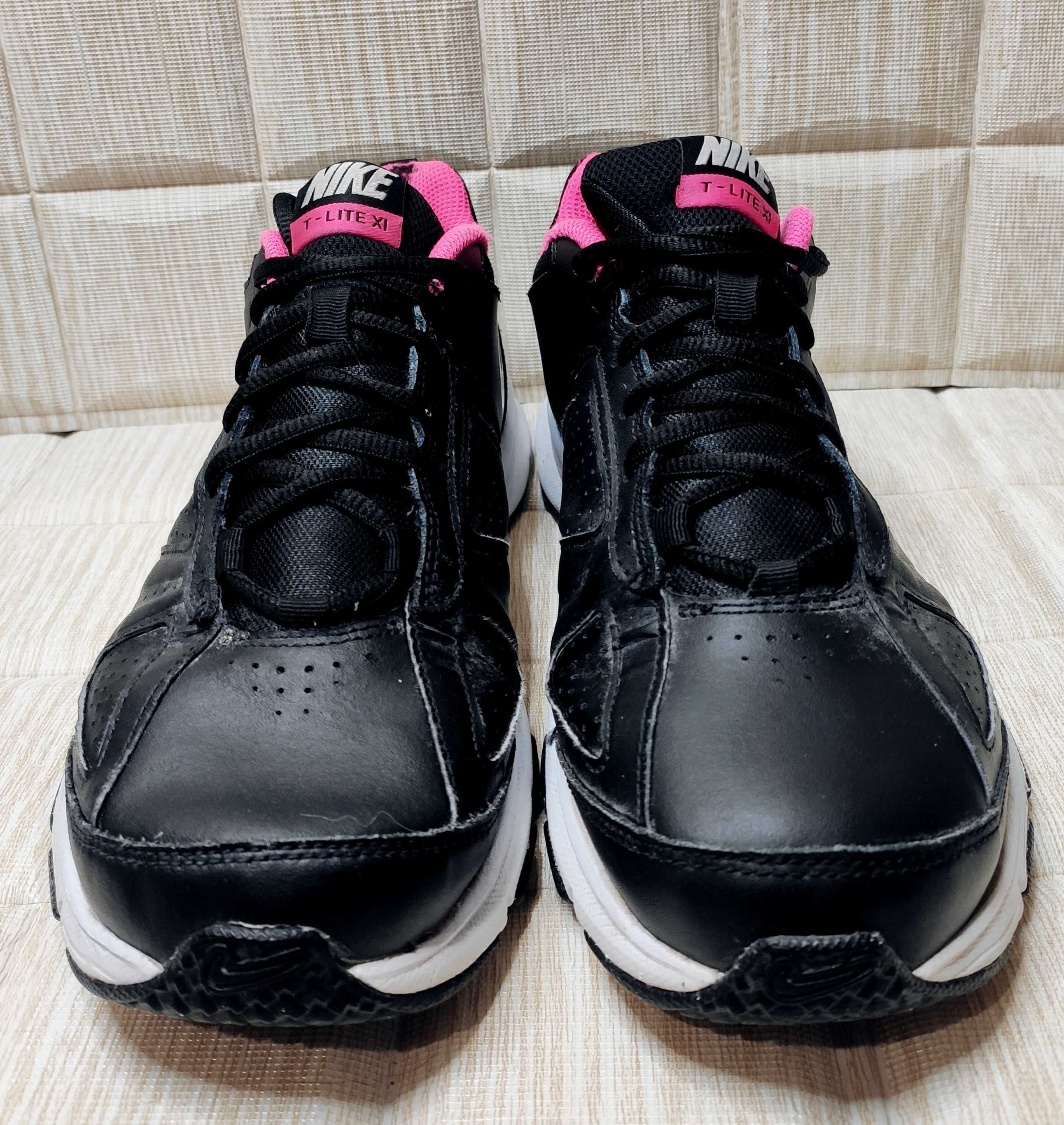 Nike T-Lite 30, rozmiar 40, stan dobry