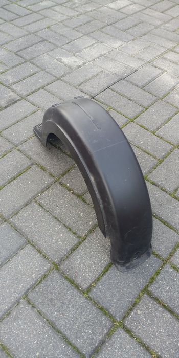 Błotnik tył DDR.