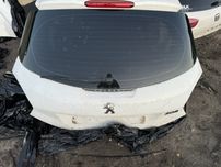 Peugeot 208 klapa bagaznika