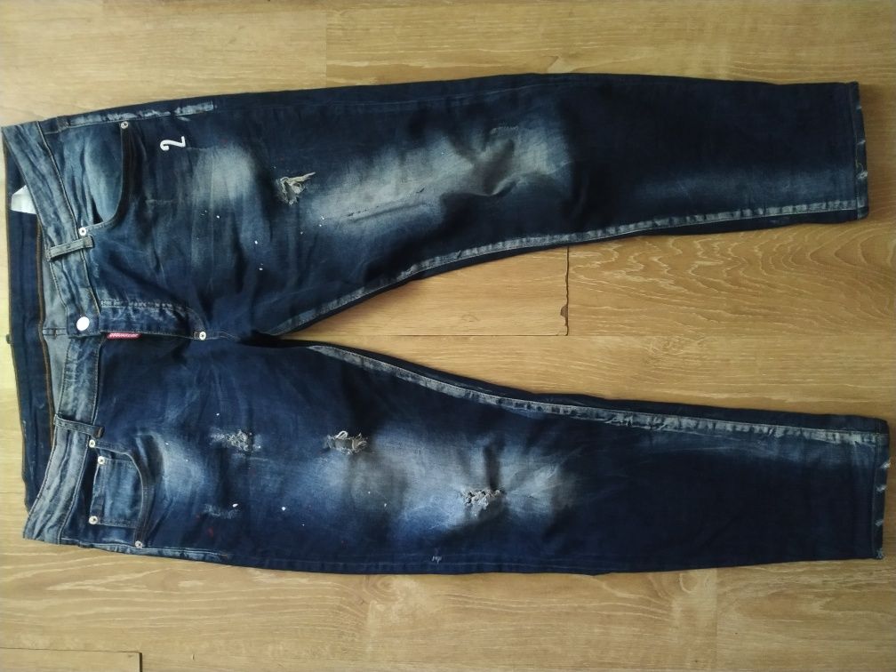 Джинсы DSQUARED 2.