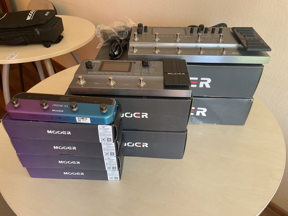 Новий гітарний процесор MOOER GE300