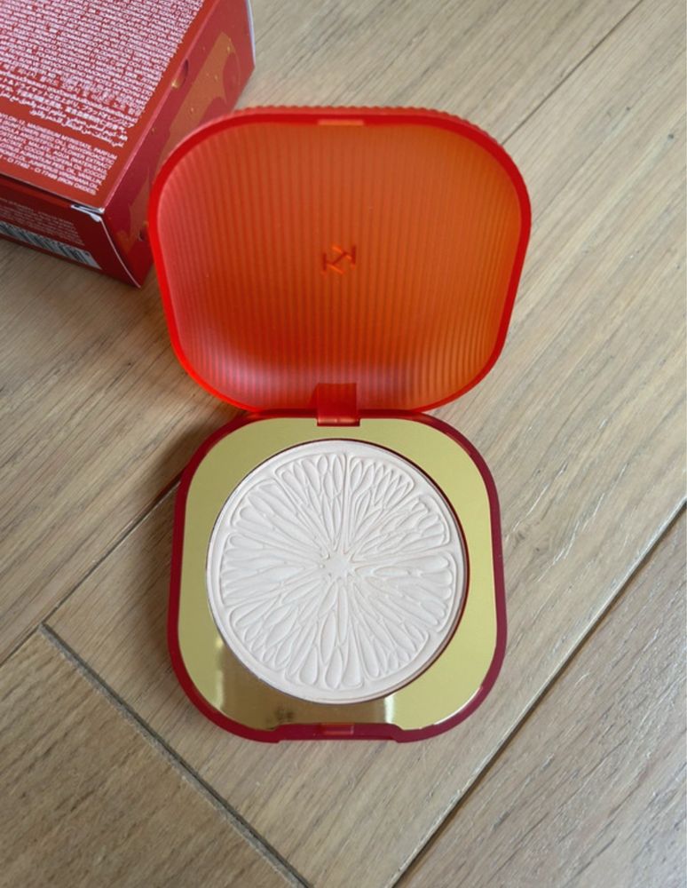 Puder Kiko - Juicy fizz, summerproof powder foundation spf50