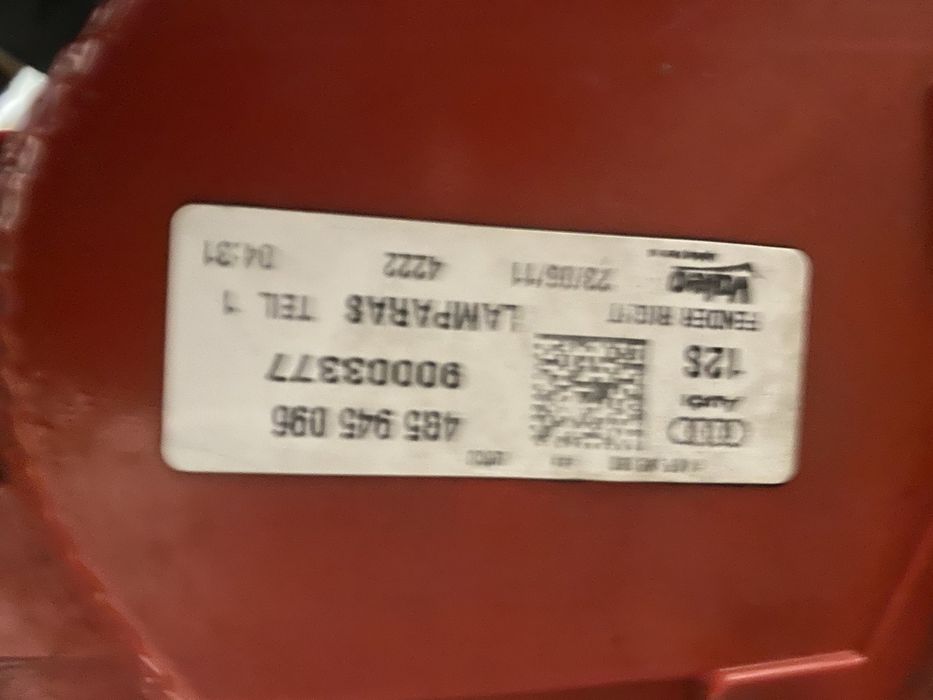 Audi A6 C7 2011-2014 задні фонарі європа седан ( на лампах )