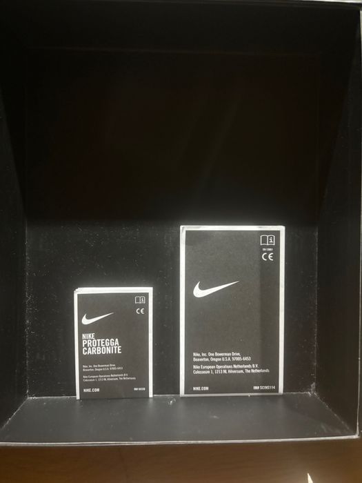 Caneleiras futebol Nike Carbonite