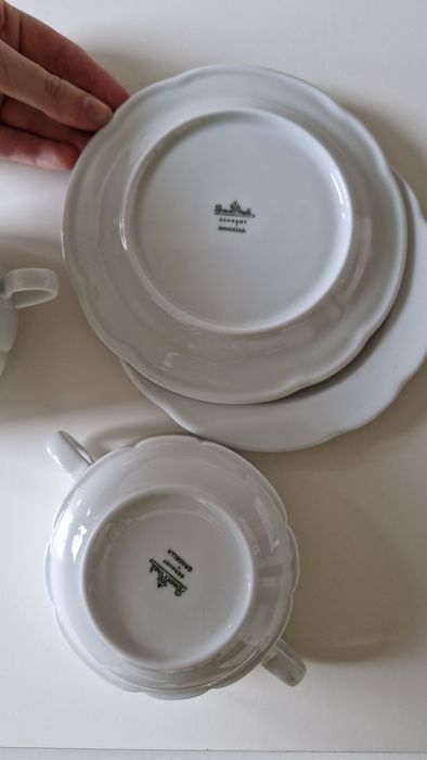 Dwie bulionówki z talerzykami Rosenthal