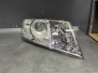 Lampa prawa przód Skoda Octavia II xenon 04-08r. wersja Europa oryg.