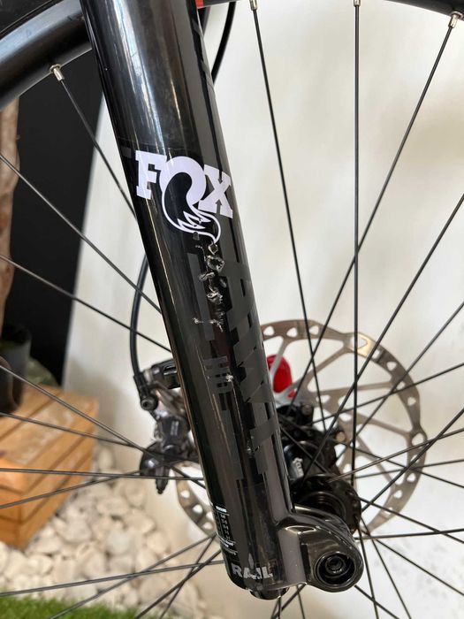 Rower elektryczny full CUBE STEREO HYBRID ONE44 EXC 800 rozmiar M