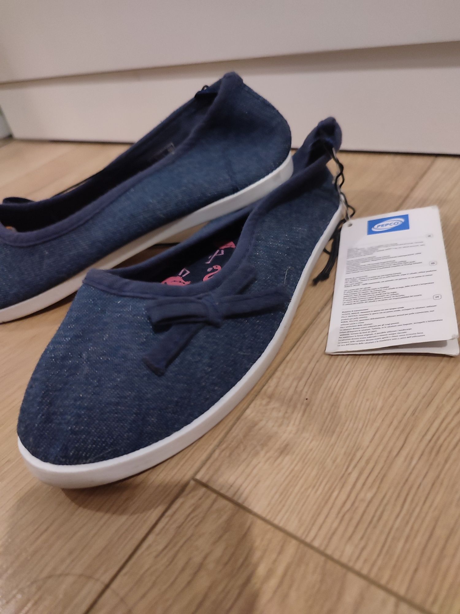 Nowe z metką buty trampki baleriny granatowe rozmiar 34