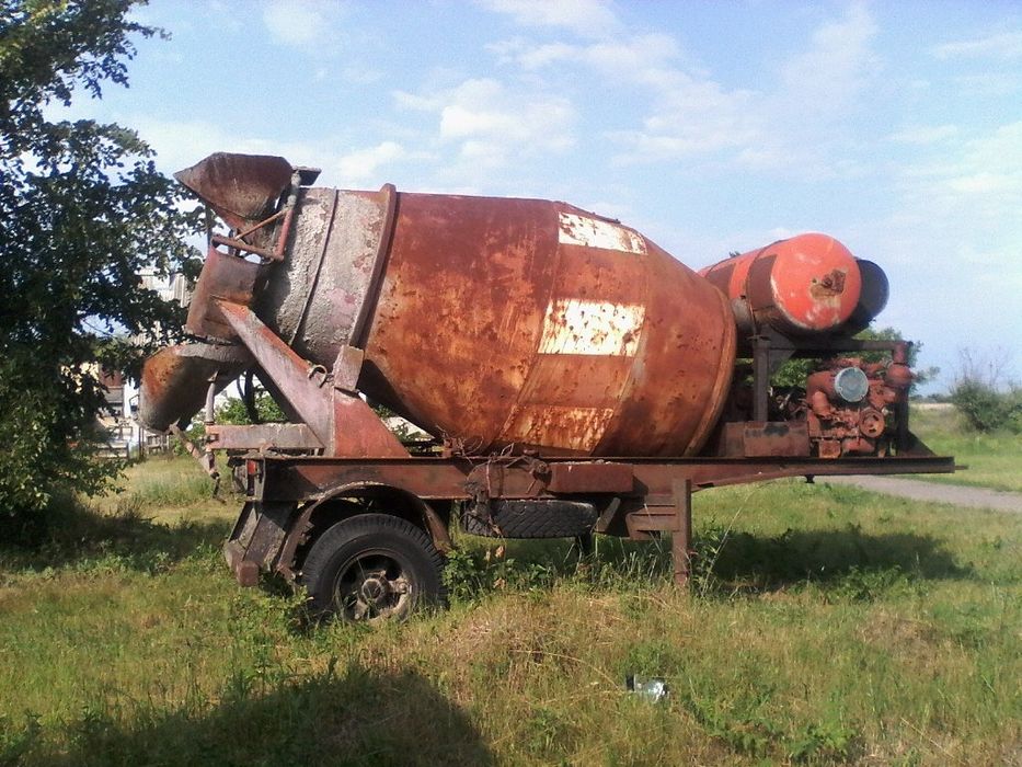 Міксер на 6 кубів