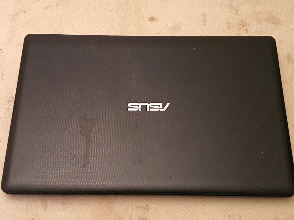 Portátil Asus x552c