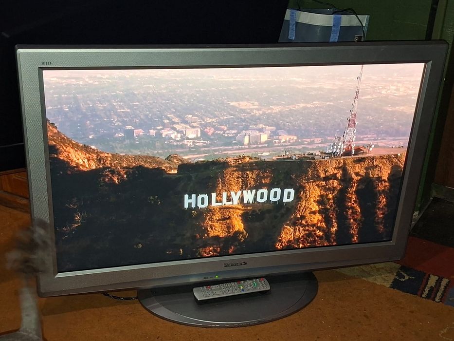 Telewizor Panasonic 37 cali TX-P42S20ES komplet z pilotem