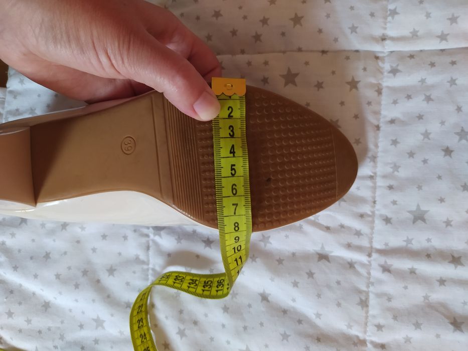 Туфлі жіночі лакові