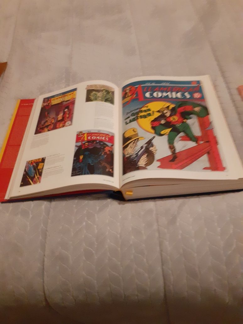 Livro de banda desenhada.