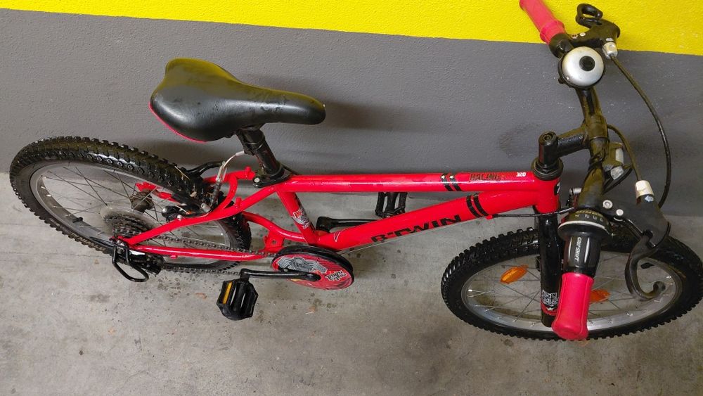 Bicicleta crianca 20" BTWIN troco por BTT 26"