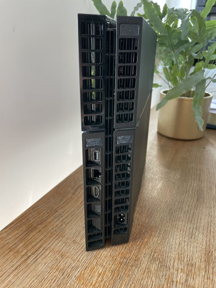 Konsola PS4 1TB pamięci stan bardzo dobry