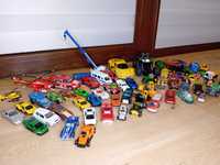 zestaw zabawek: 61 samochodów + 2 helikoptery dla dzieci
