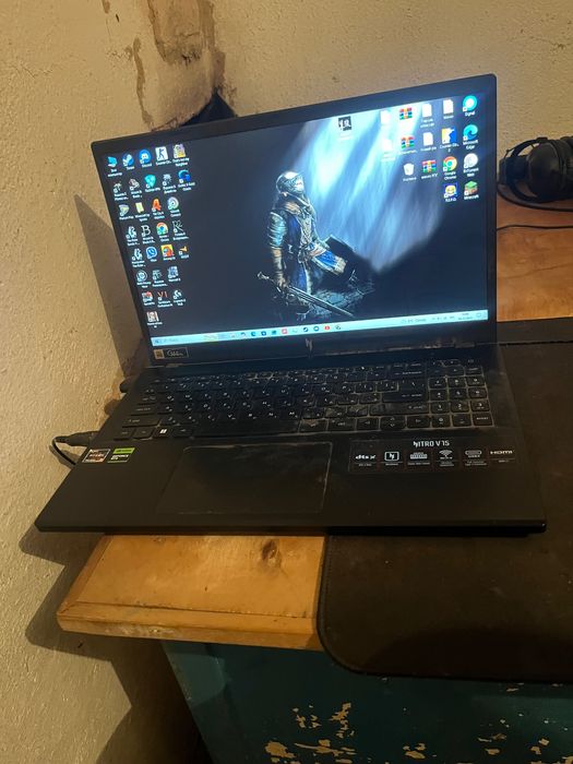 Ігровий ноутбук acer nitro 15, rtx 3050. Куплений рік тому.