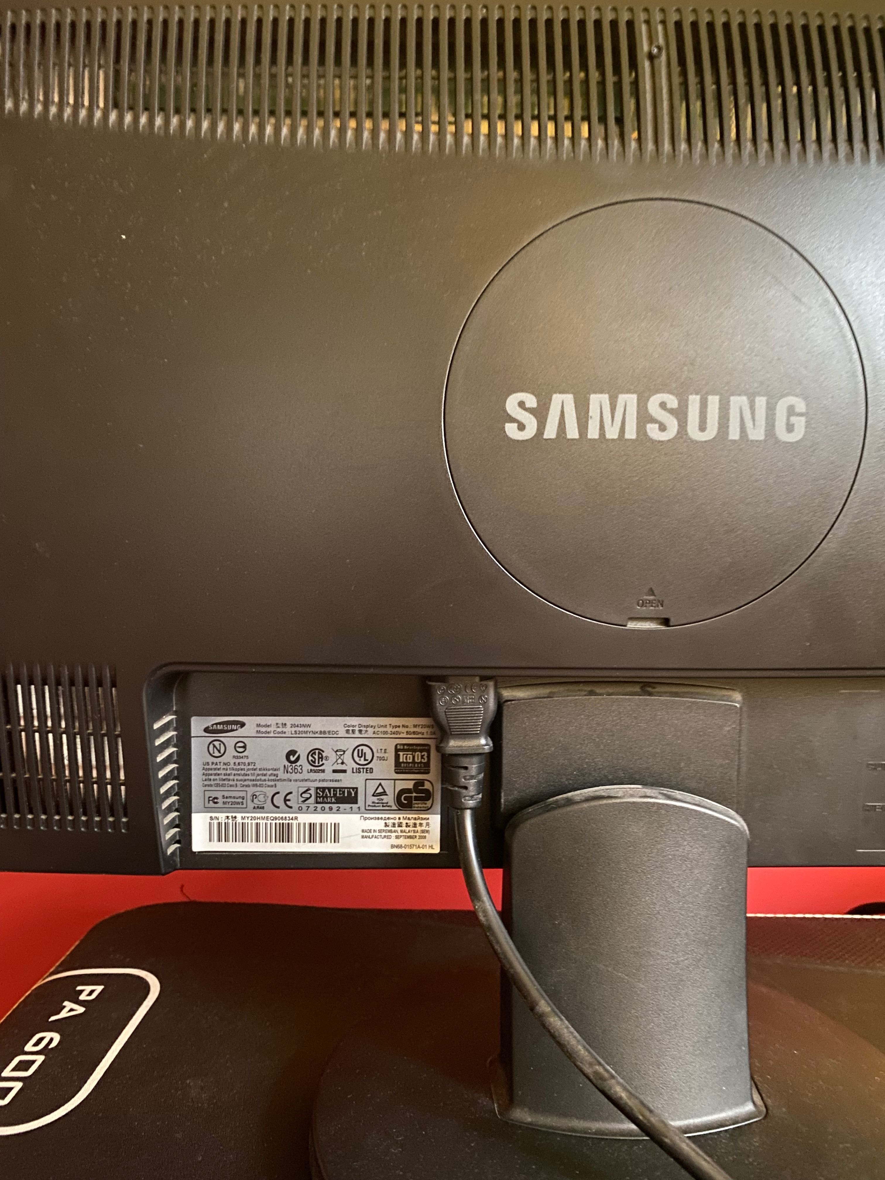 Monitor Samsung 20 cali CENA ZA 2 SZTUKI