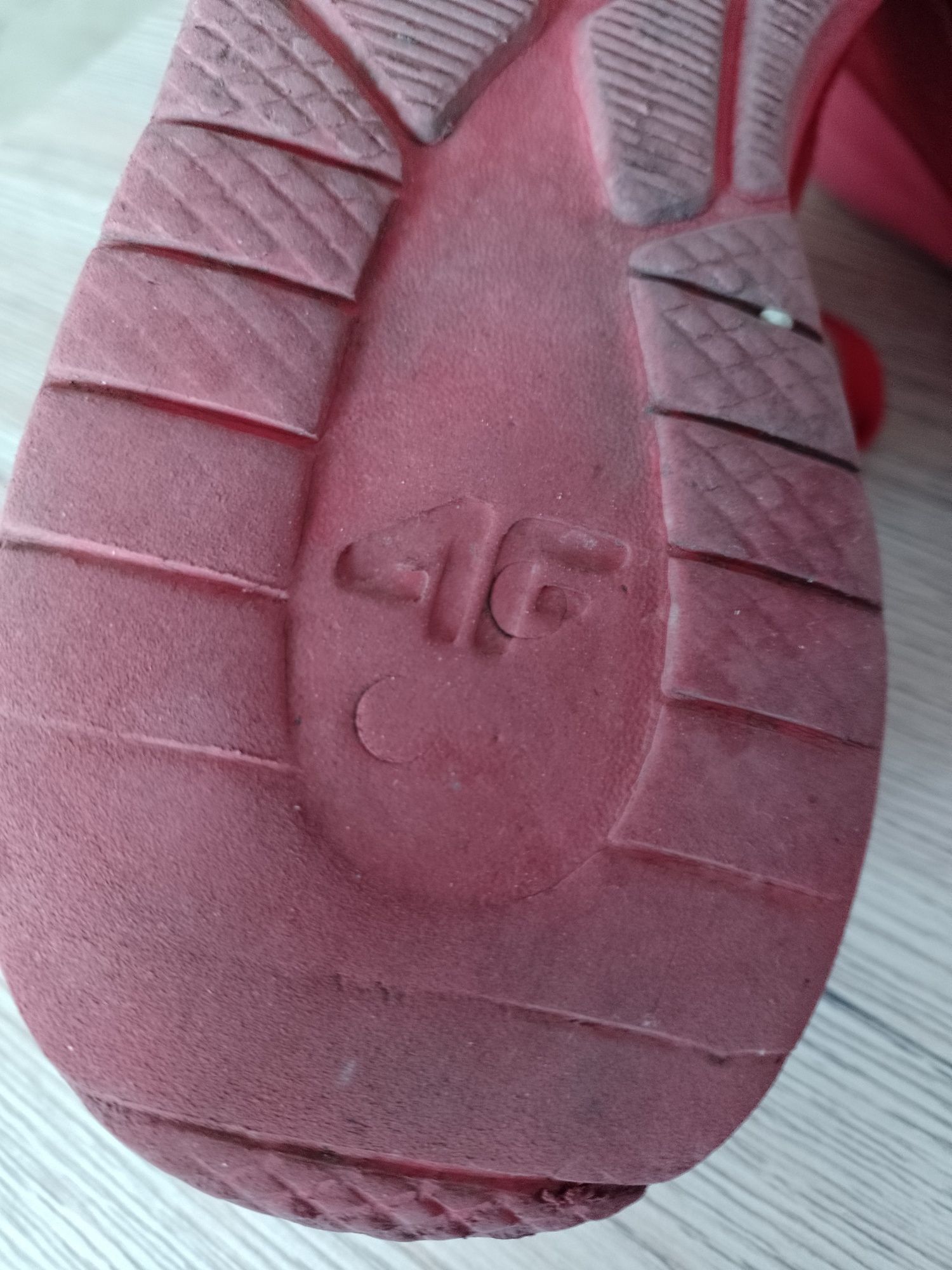 Buty sportowe 4F 40