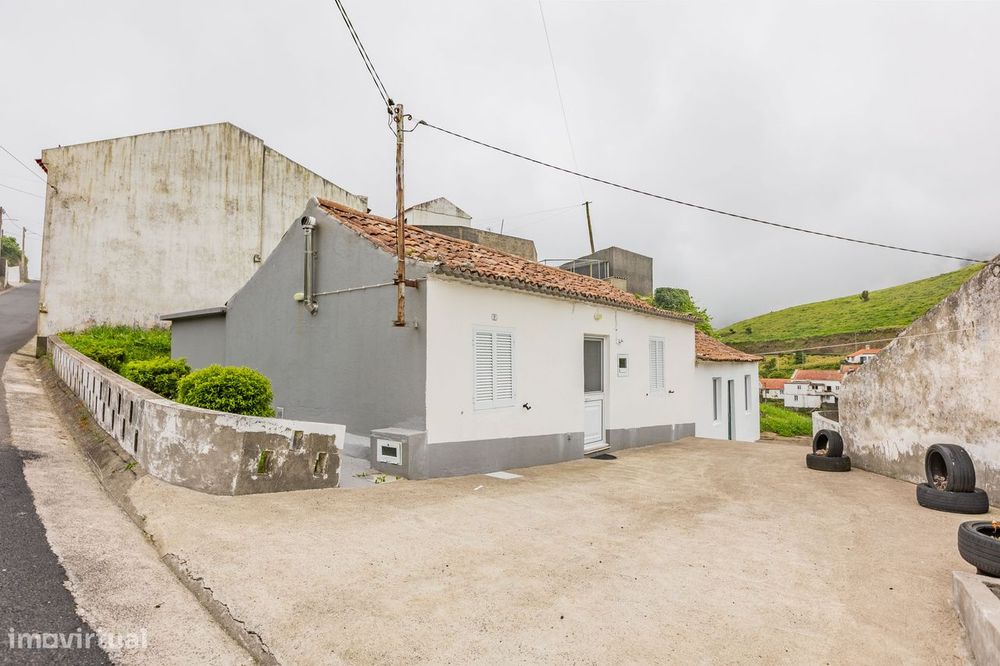 Moradia V1 em Água Retorta