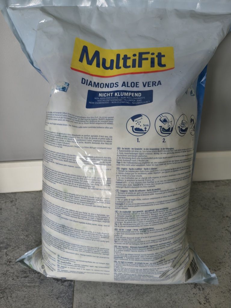 Żwirek dla kota silikatowy MultiFit Diamonds Aloe Vera 16 litr 7 kg