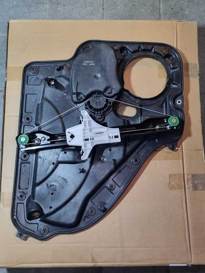 Regulador Janela sem Motor com Placa VW Golf 6