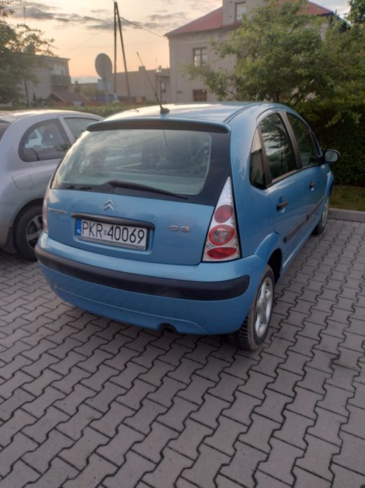 Sprzedam 1.1 Benz OPIS