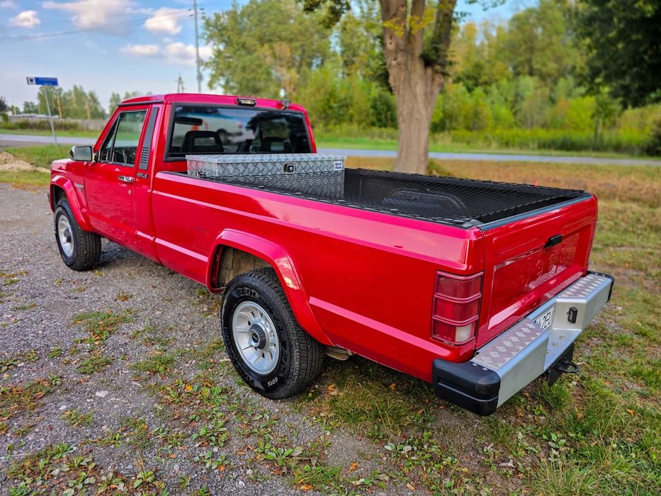Jeep Comanche 4x4 LONG Cherokee Pickup Kamera Cofania