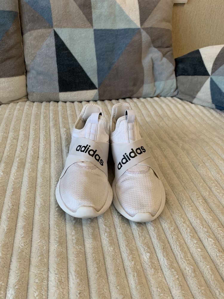 Кросівки Adidas, розмір 40,5