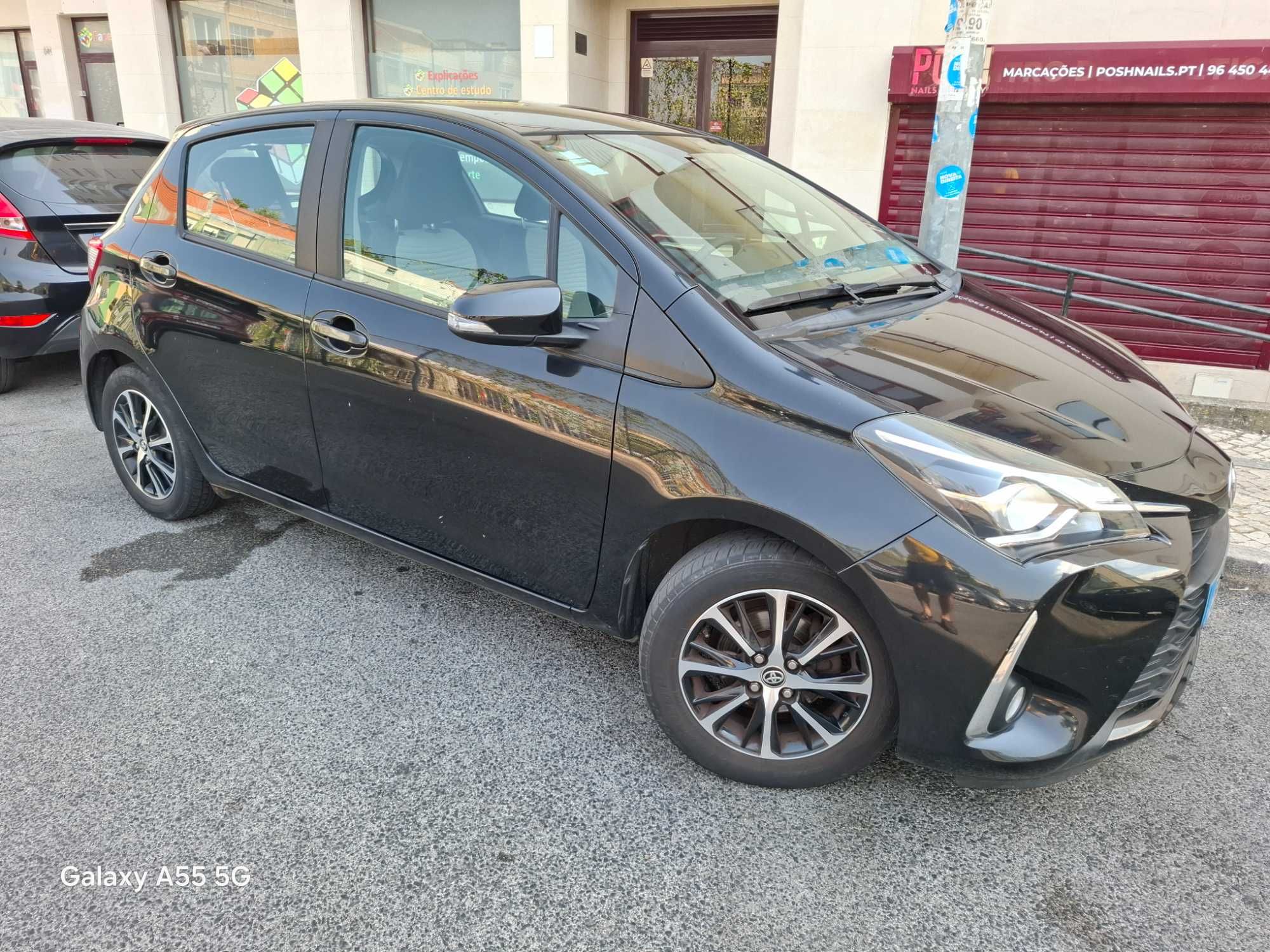Toyota Yaris de 2018 com apenas 34600 km