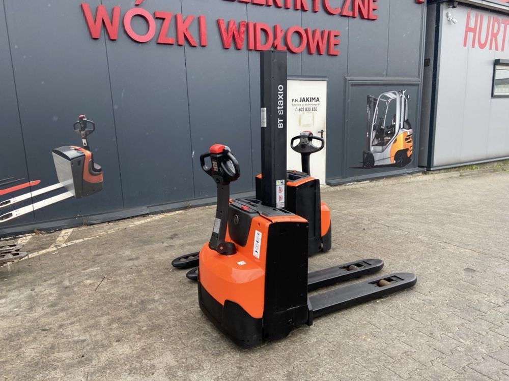 Paleciak elektryczny wózek Toyota BT 160 cm sztaplarka 800 kg