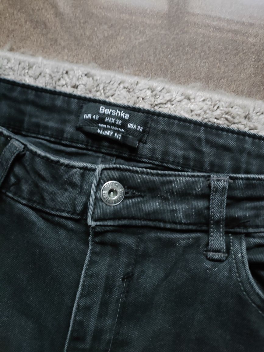 Spodnie męskie Bershka rozmiar EUR 42