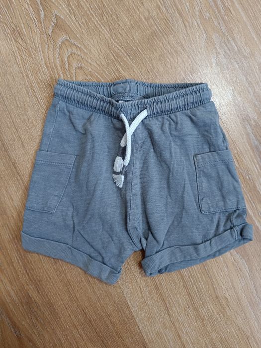 Mix zestaw krótkich spodenek chłopięcych 62 cm