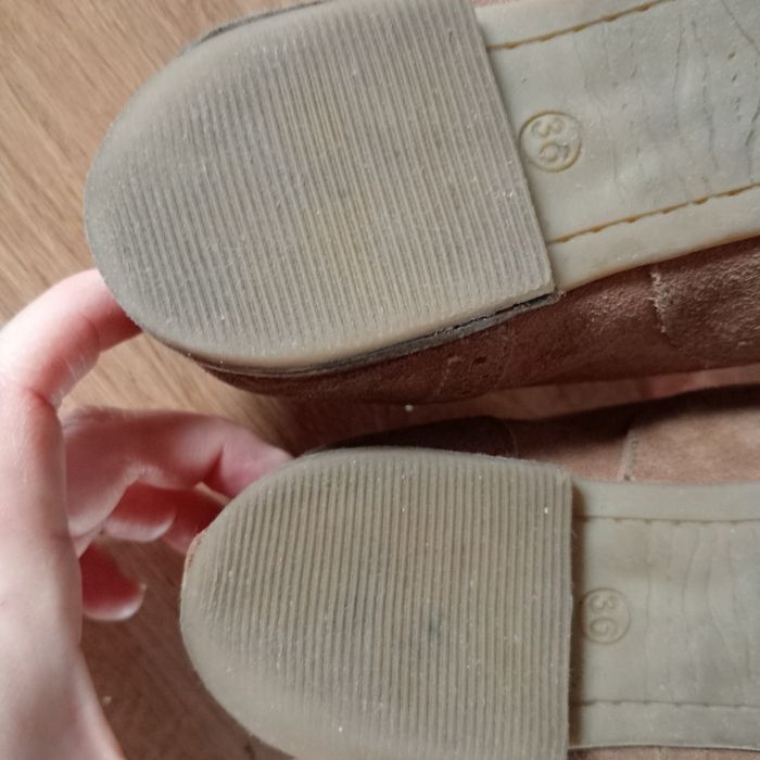 Sapatos camurça verdadeira