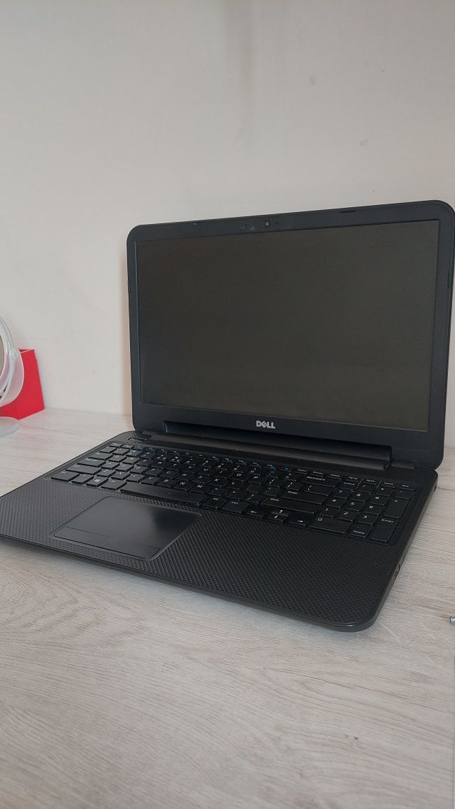 Dell Inspiron 3537