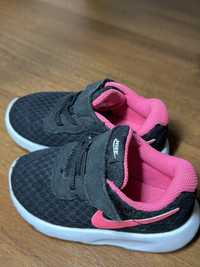 Кросівки Nike дитячі