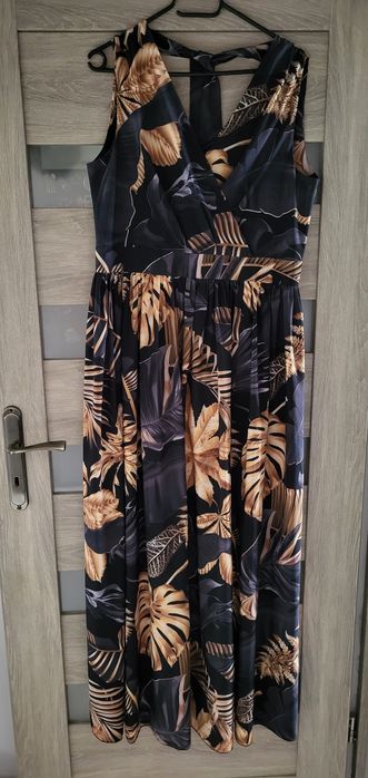 Długa sukienka na ramiączka