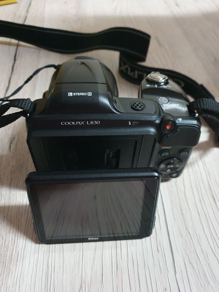 Nikon Coolpix L830