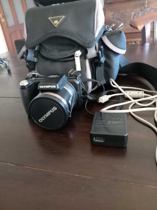 digitalny aparat fotograficzny marki Olimpus