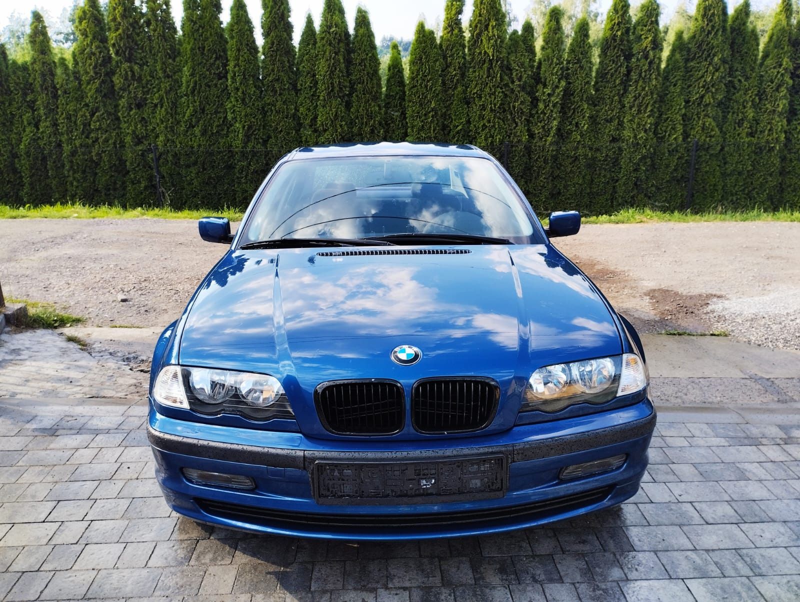 Z Niemiec E46 sedan 1.9 118KM 01r 133TYS km klima czujniki pdc alu