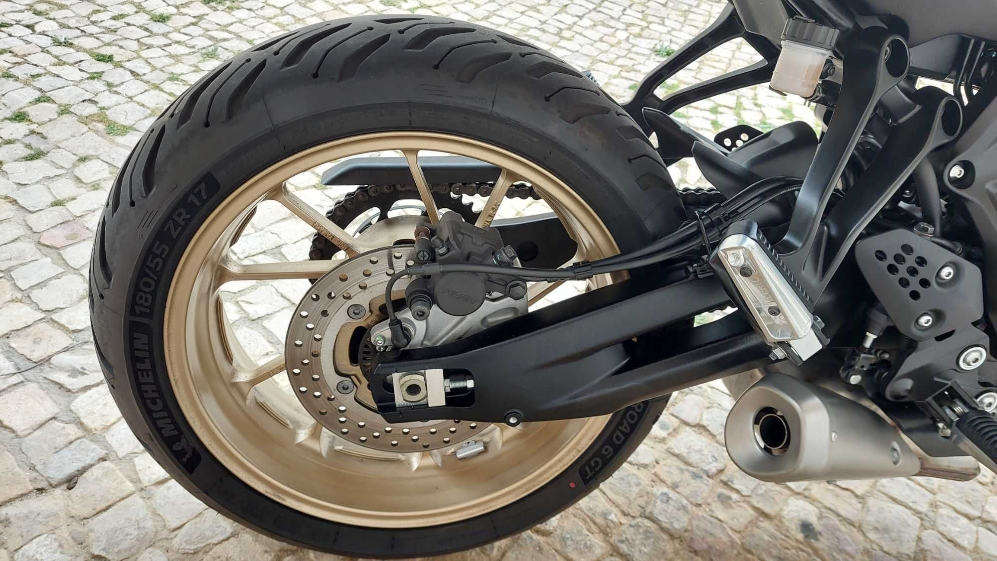 Tracer 700 ano 2024 cor preto 55 kw Imaculada