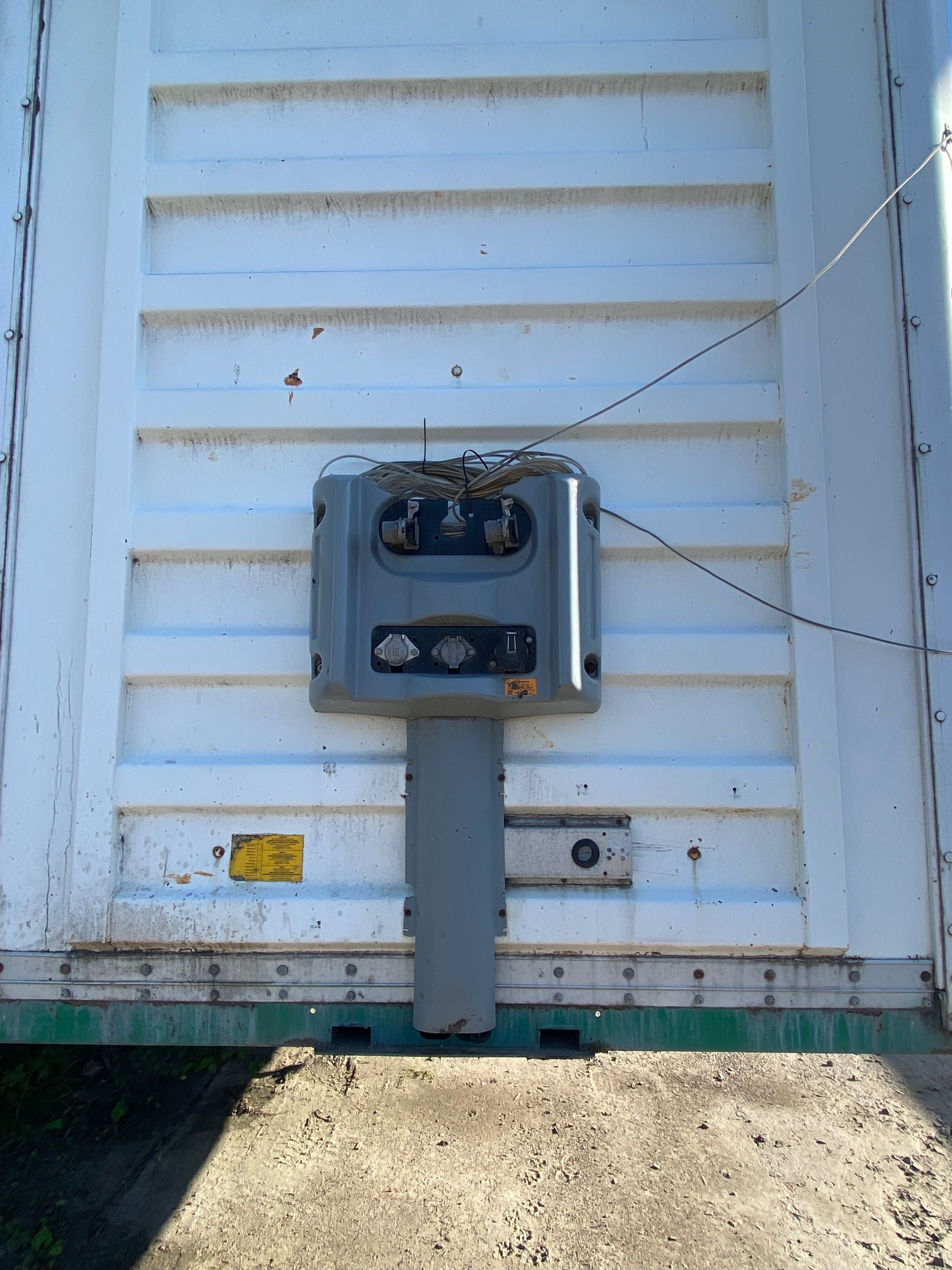 Напівпричіп тентовантй FRUEHAUF TX34